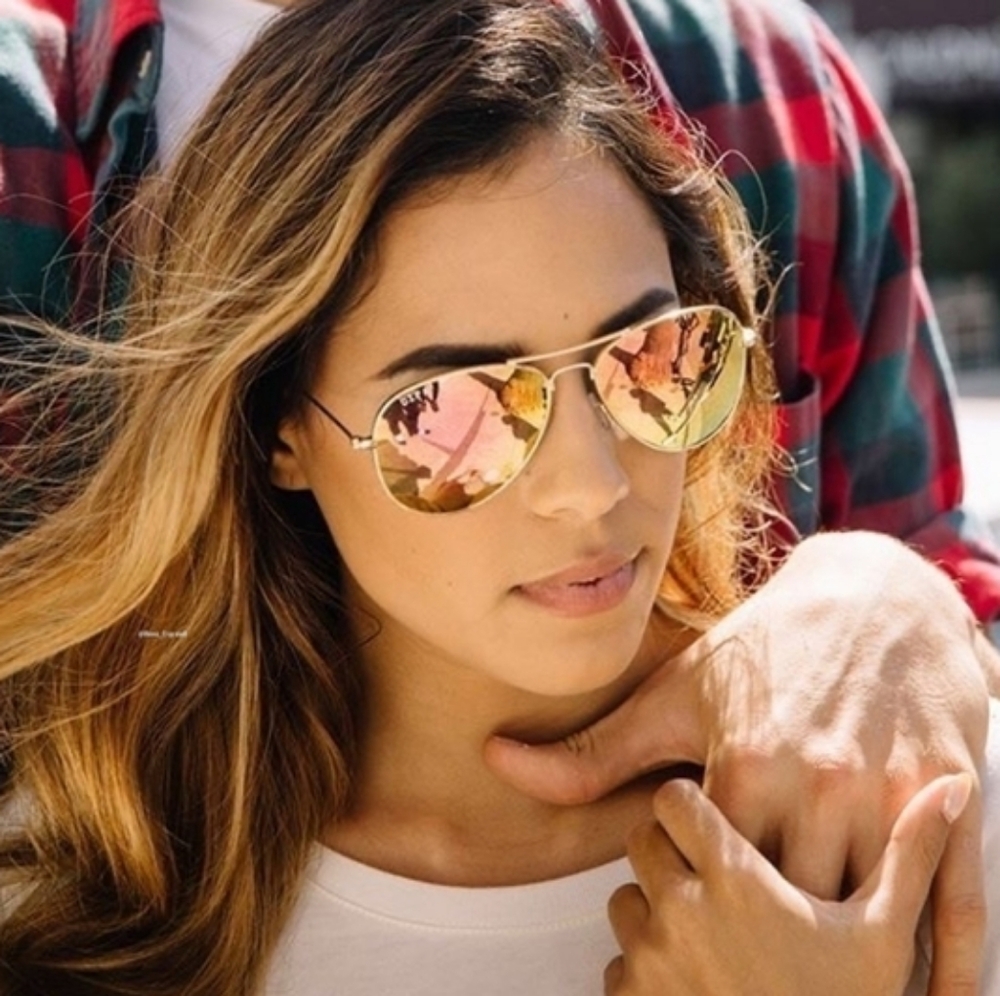 Ray-Ban Gold Frame Sunglasses with Pink Mirrored Lenses - Picture 9 of 10